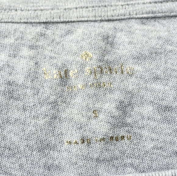 ❤️Authentic  ♠️KATE SPADE  Winking Eye Pink Glitter Lips Tee light gray size S - Picture 4 of 4